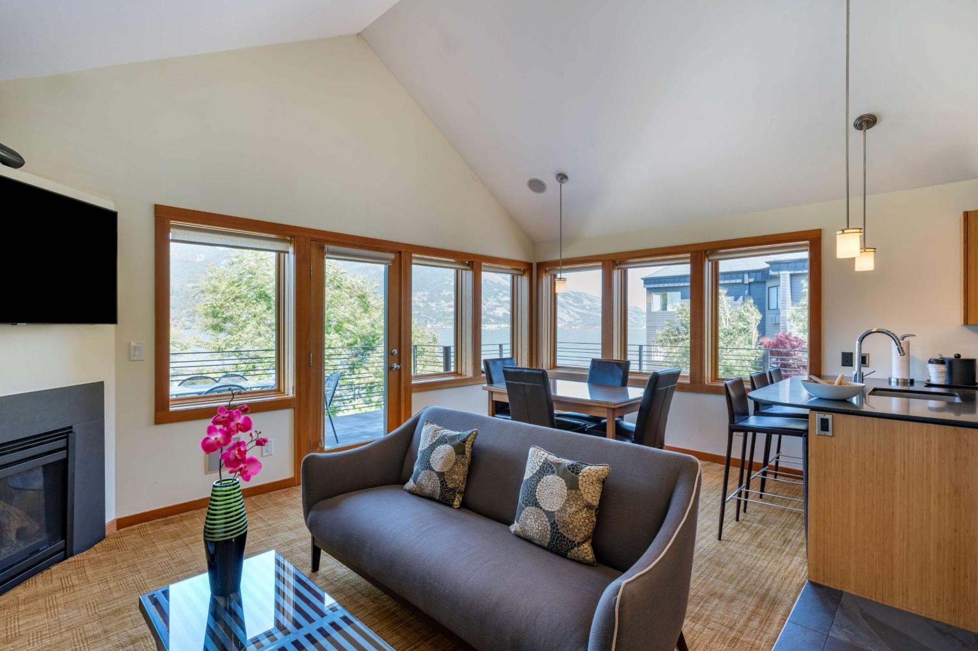 Best Western Plus Hood River Inn Екстер'єр фото